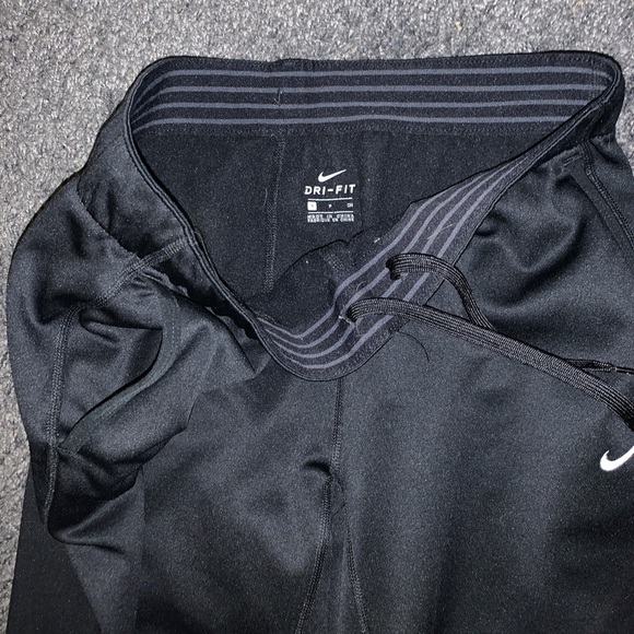 Nike Sweatpants - Picture 3 of 4